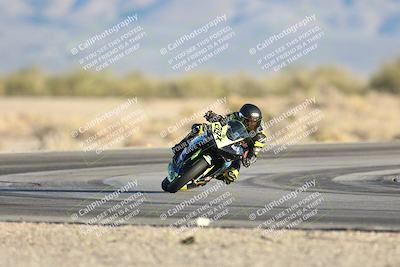 media/Dec-07-2025-CVMA (Sun) [[3e7d2de5dc]]/Race 17-Amateur Formula Middleweight/